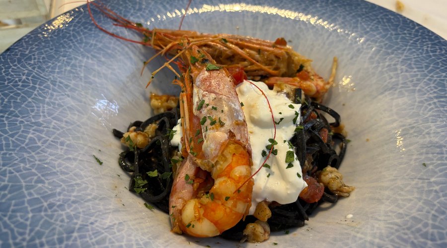 Linguine al nero di seppia: piatto difficile da realizzare, risultato perfetto. Complimenti 