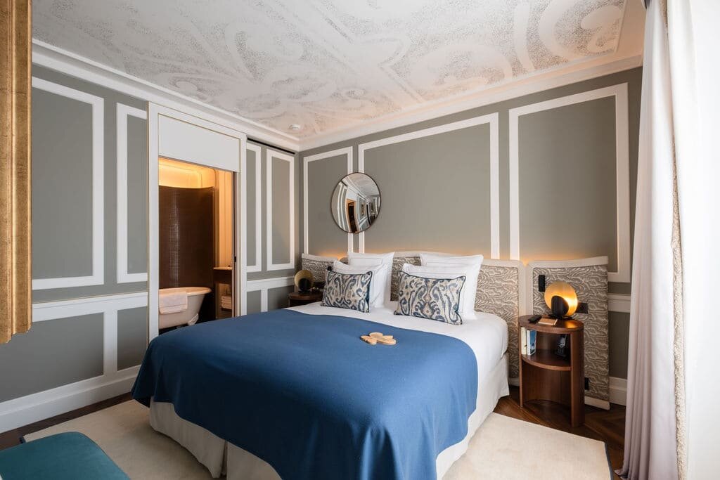 HÔTEL LES LUMIÈRES - Updated 2025 Prices & Hotel Reviews