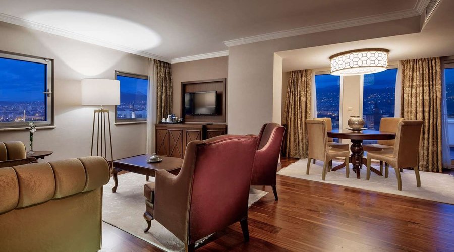 Guest room