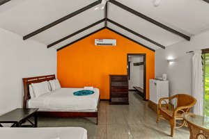 Room & Suite
