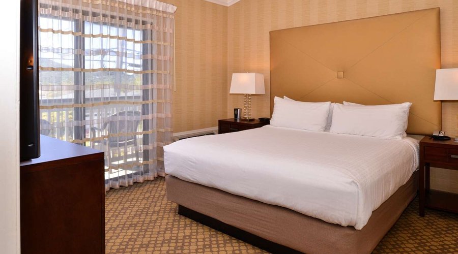 Parlor Suite Bedroom