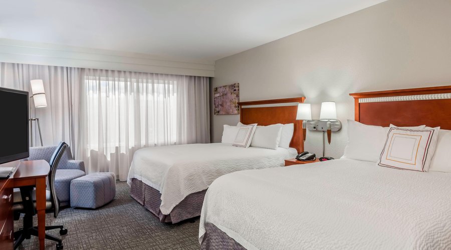 Queen/Queen Guest Room