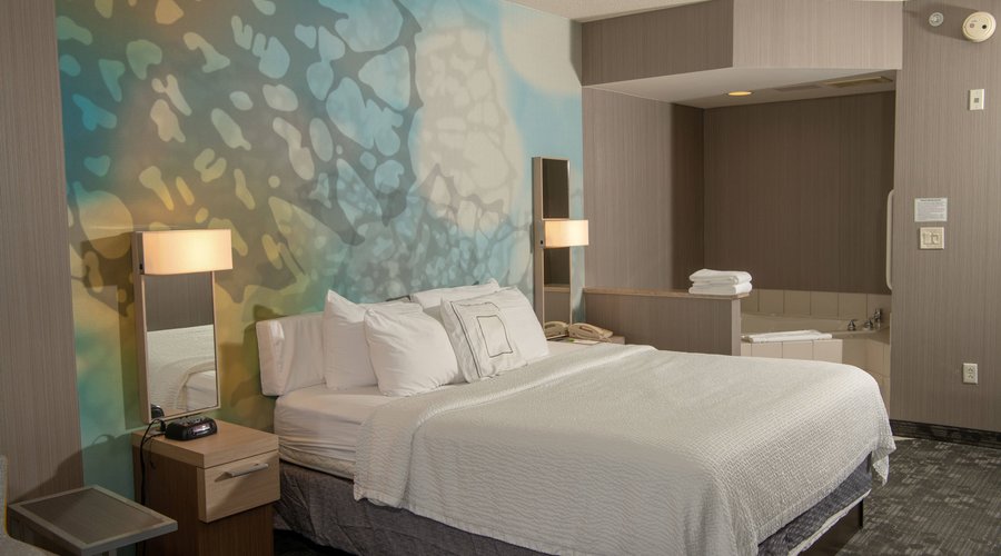 King Whirlpool Guest Room