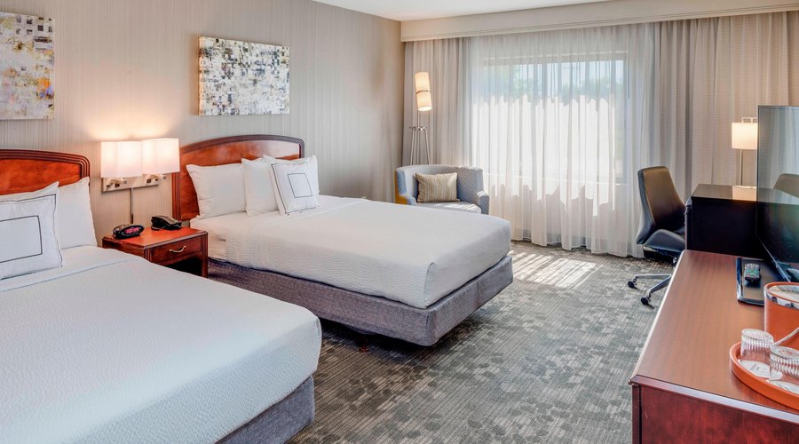 Double/Double Guest Room