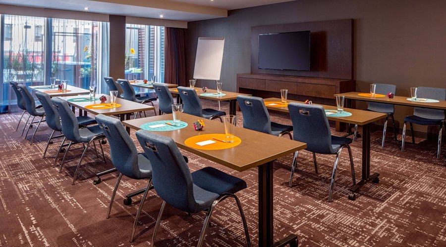Tactic Meeting Room