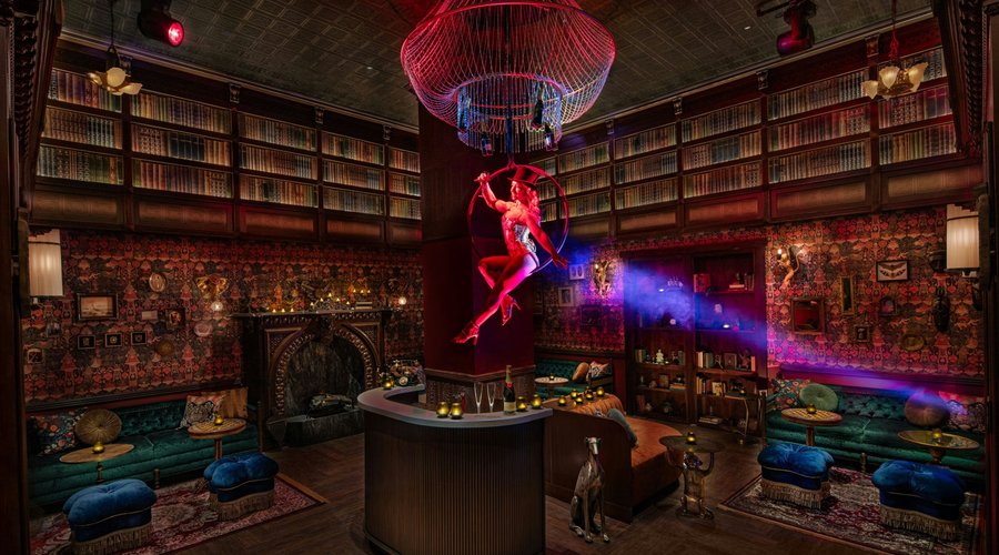 Mr. Wanderlust - Piano Bar & Jazz Lounge