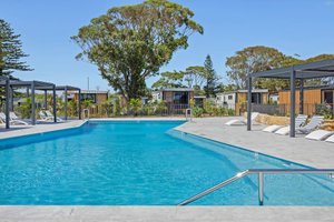 Pool & Beach