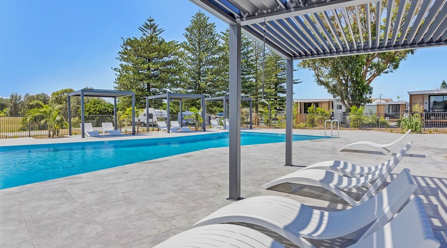 Hawks Nest pool area