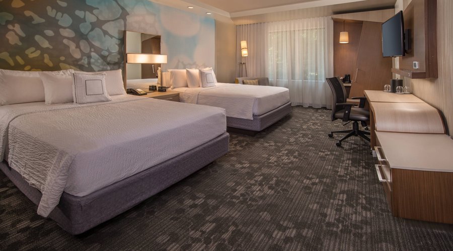 Queen/Queen Guest Room