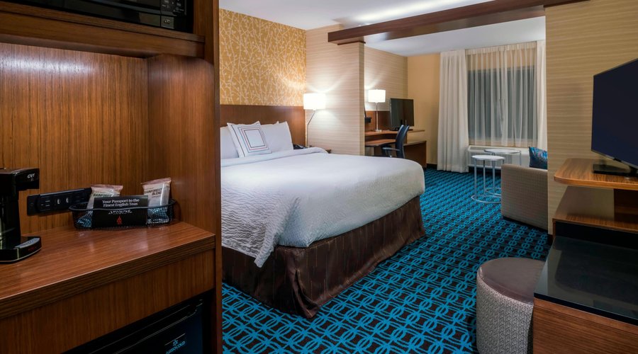 Executive King Suite - Sleeping Area