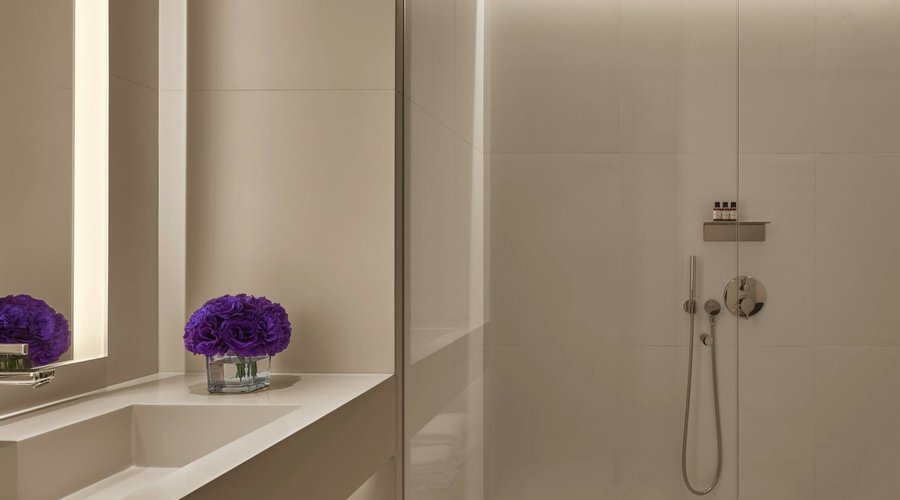 Standard Room - Bathroom
