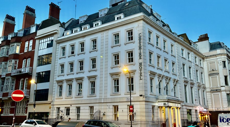 The Cheshire Hotel	London_TA_Sanju-16