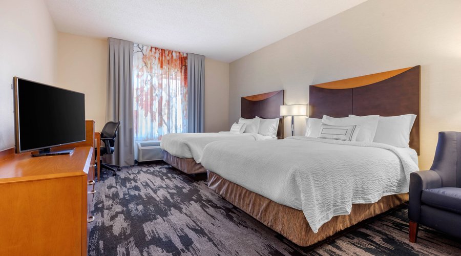 Queen/Queen Guest Room