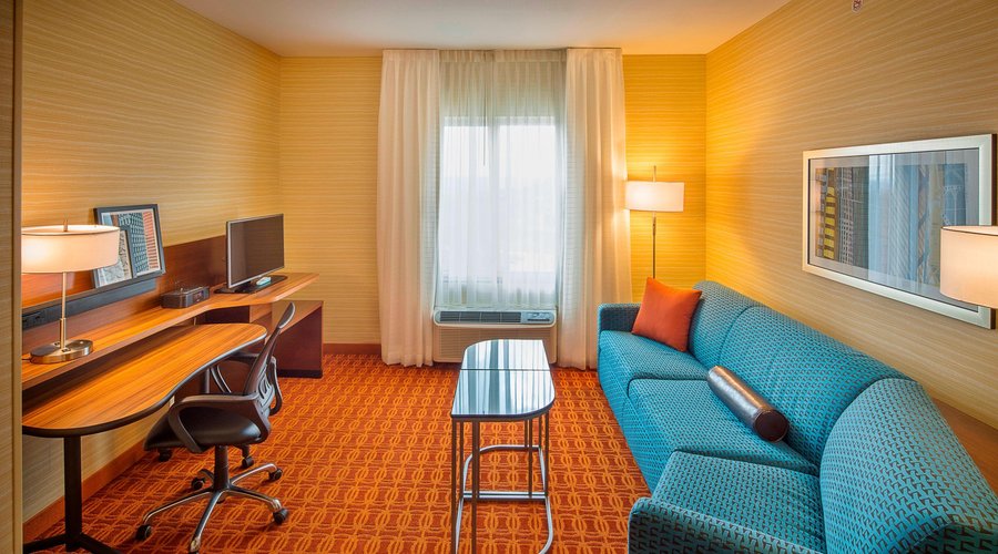 King Executive Suite - Living Area