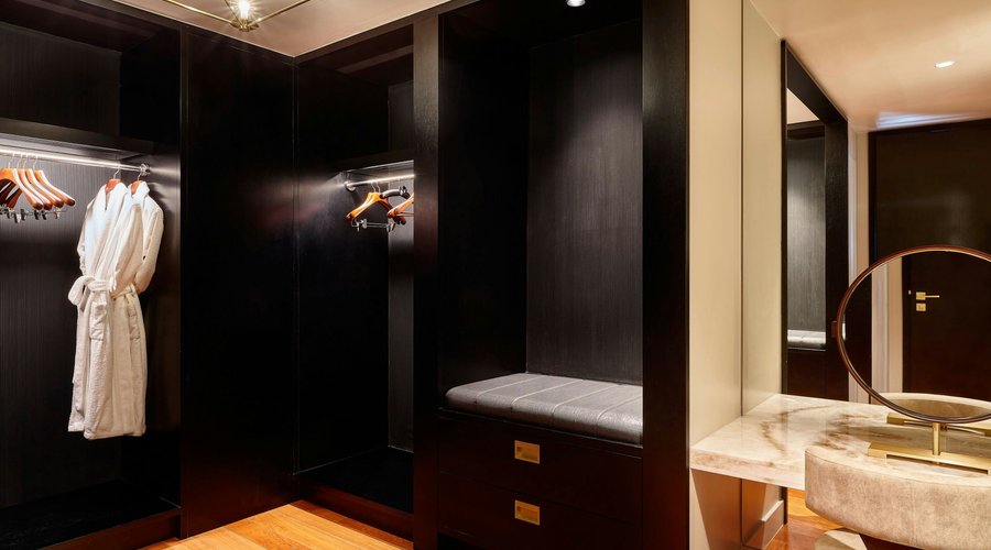 JW Suite