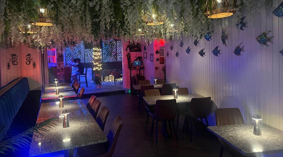 Beautiful Intimate Décor