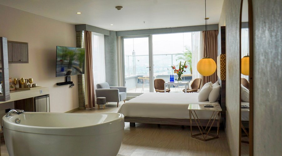 Balcony Suite