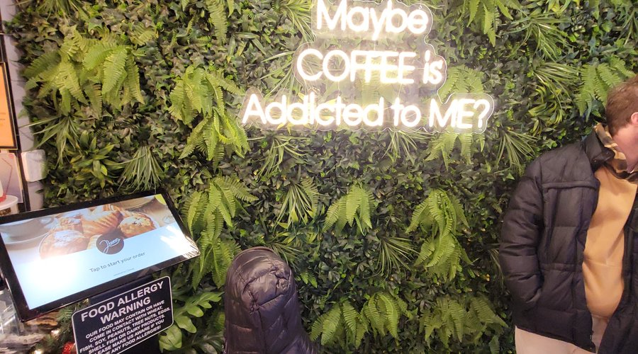 Jhoanes Bakery & Coffee