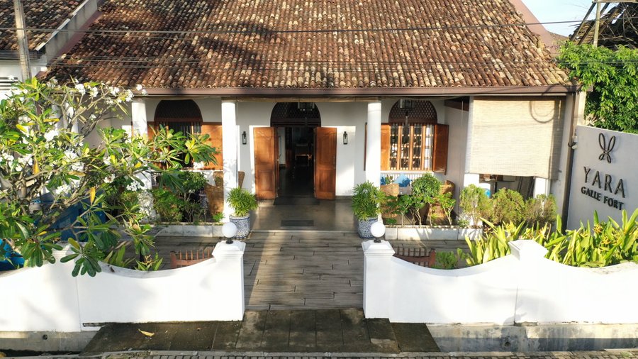 Front view of the hotel 