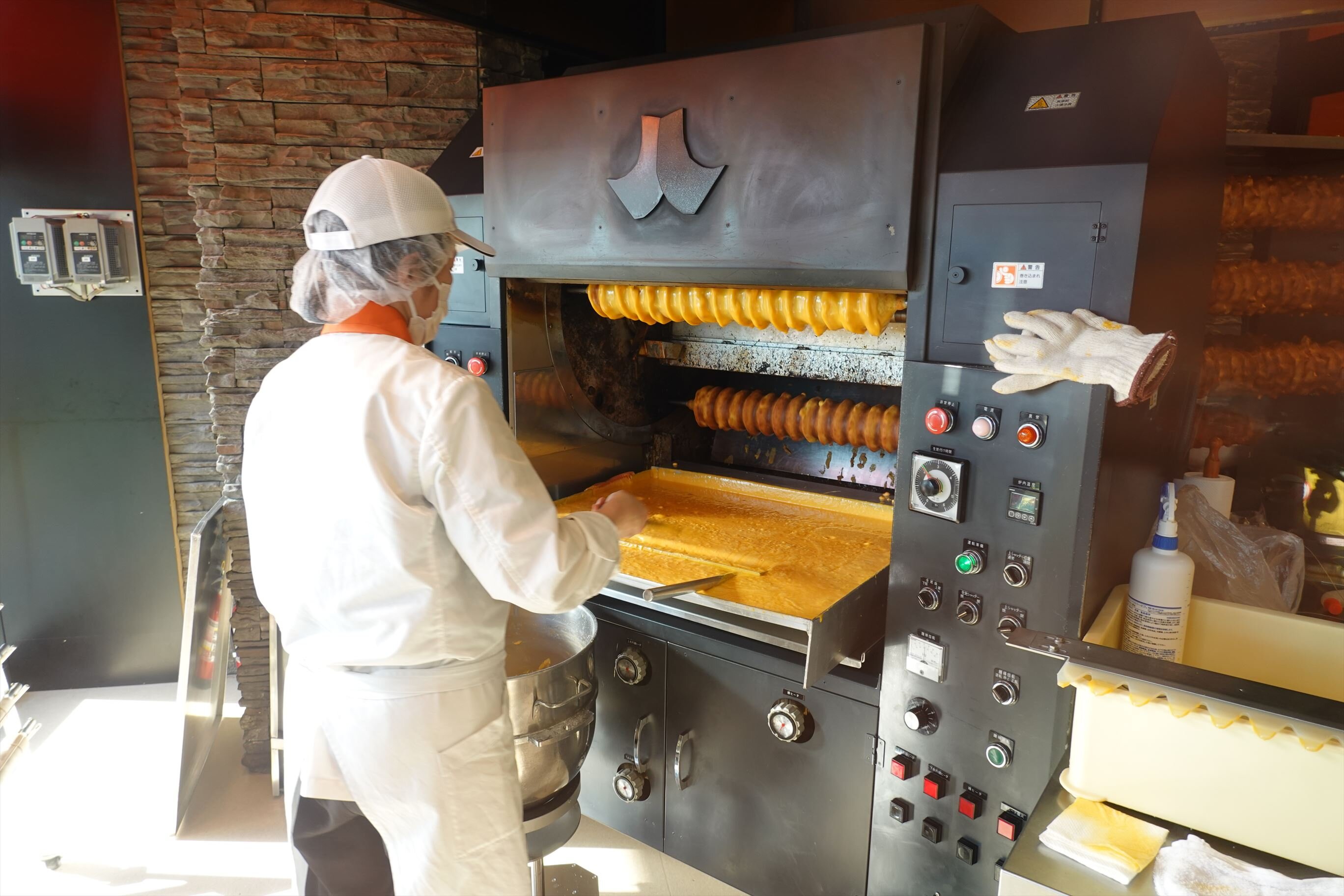 新作商品 Nikko HACHIYA, STUDIO BAUMKUCHEN - Reviews Restaurant その他