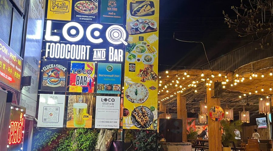 Signage LOCO Foodcourt & Bar