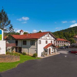SureStay by Best Western Helen Downtown