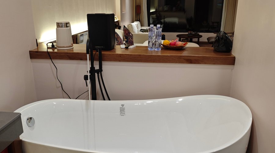 Runjing ·Meri Designer Hotel