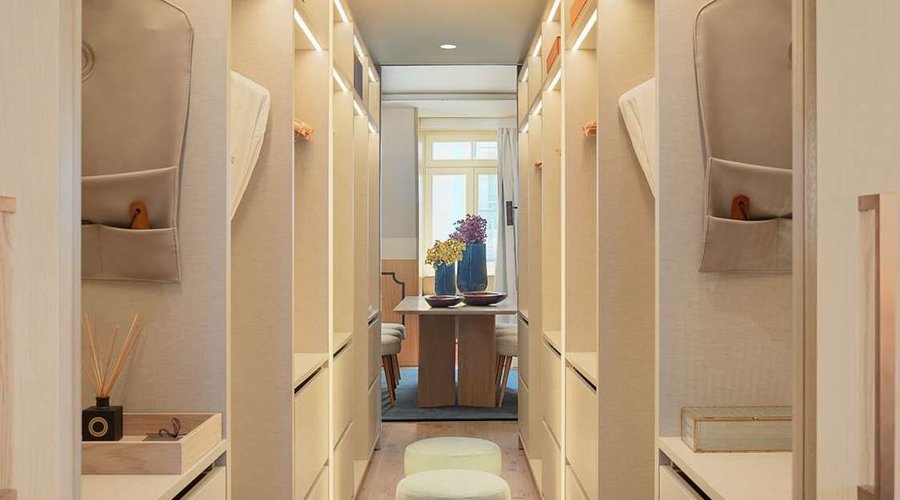Signature Suite Closet