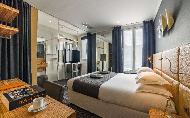 Guest room
