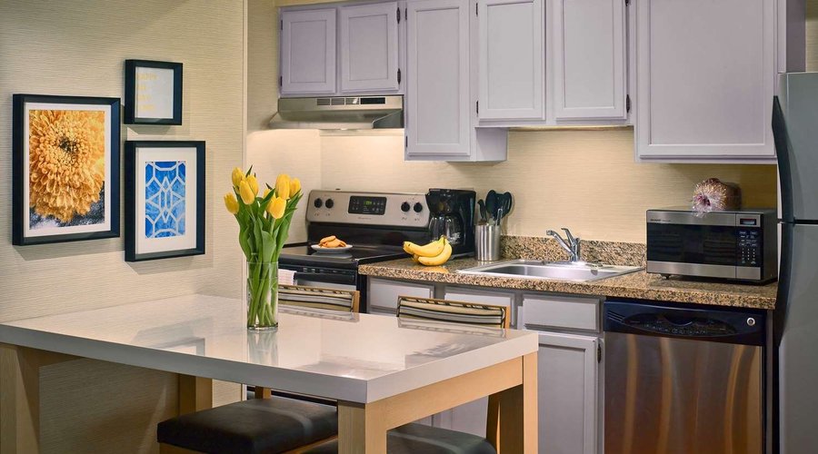 Suite - Kitchen