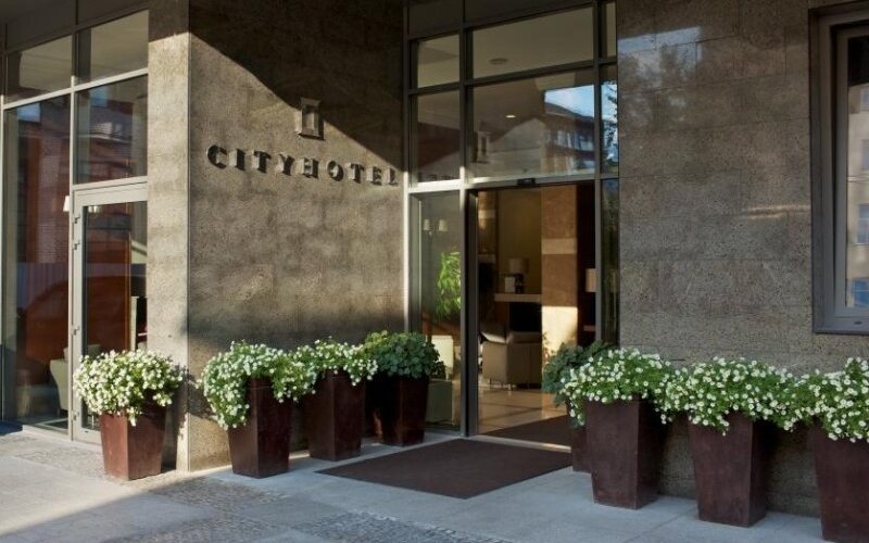 City Hotel
