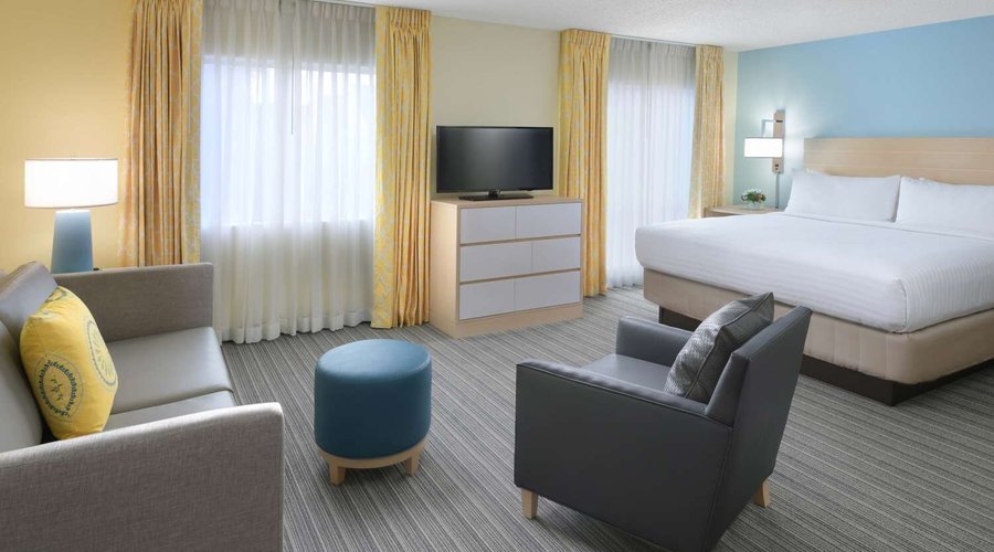 Studio Suite - Living Room