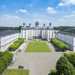althoff collection grandhotel schloss bensberg aussenansicht drohne