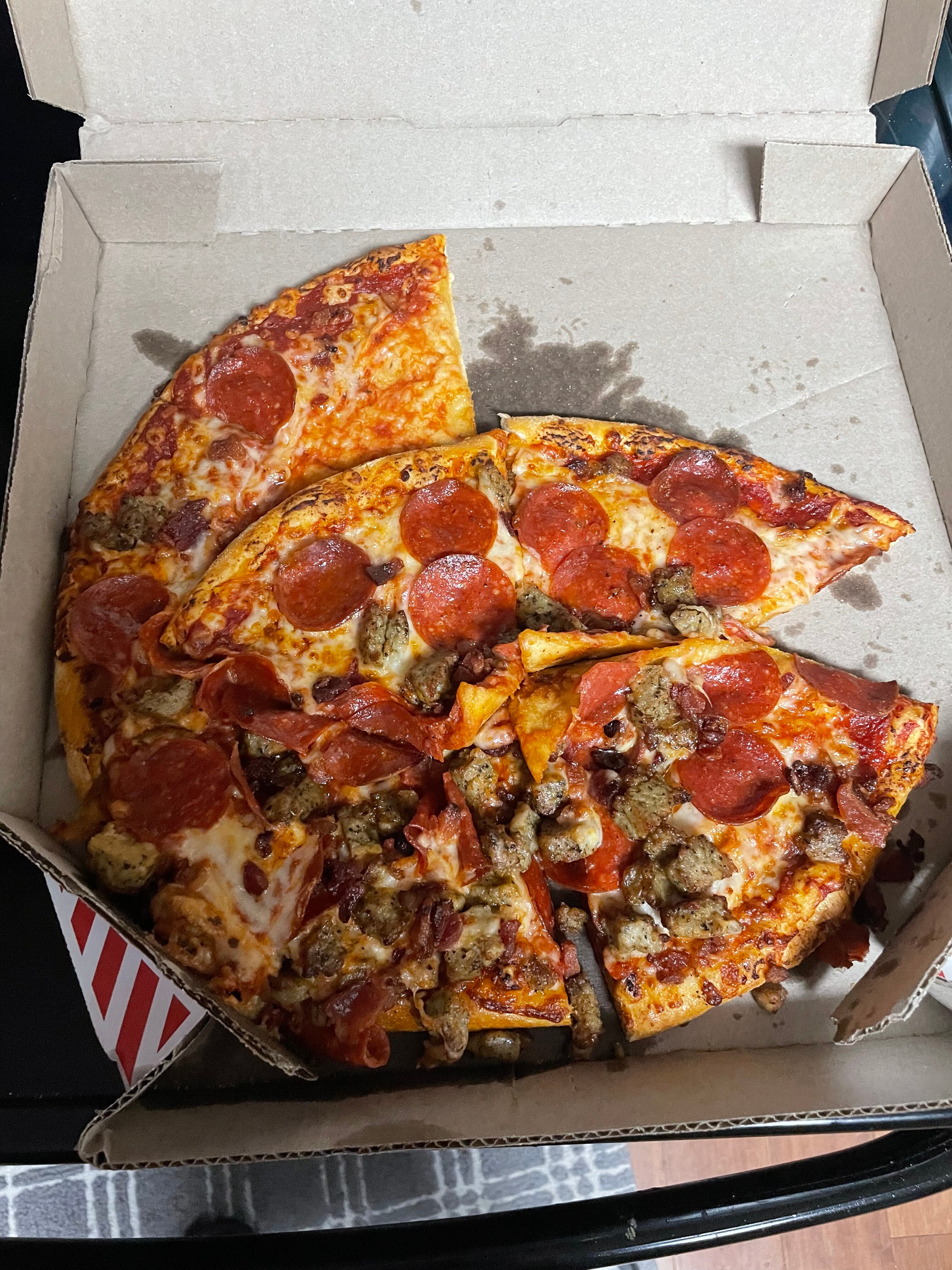 Columbia pizza top