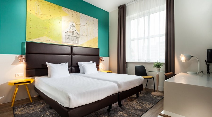 Comfort room 2 single beds