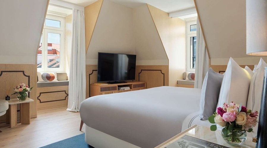 Signature Suite