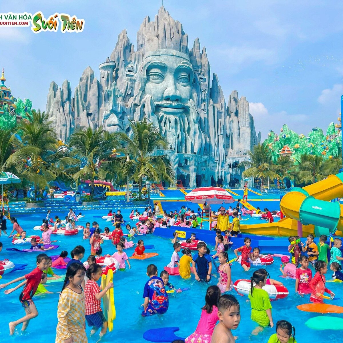 Suoi Tien Theme Park