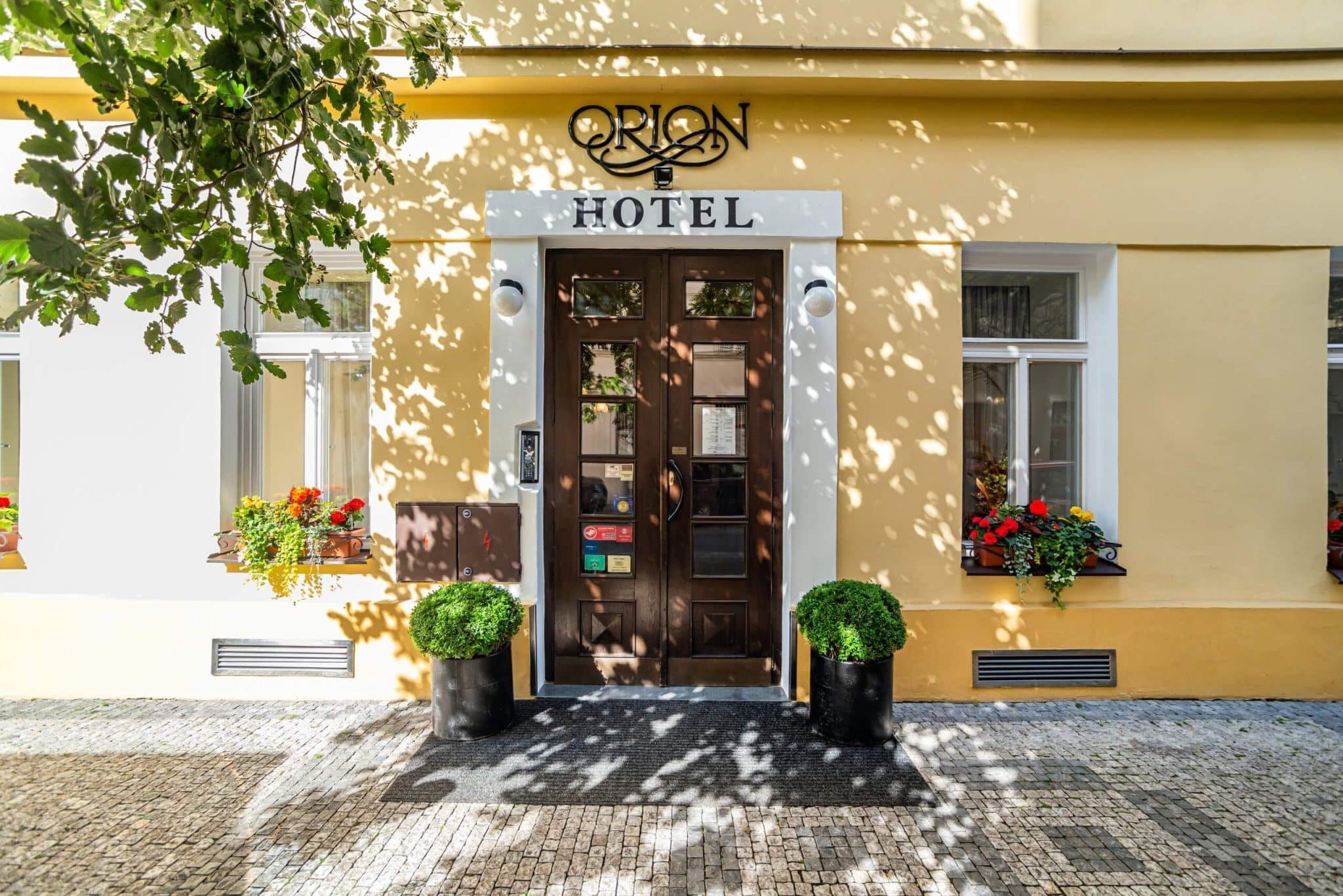 Hotel Orion by null