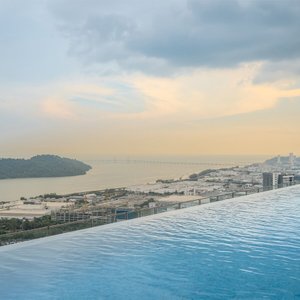 Sky Infinity Pool