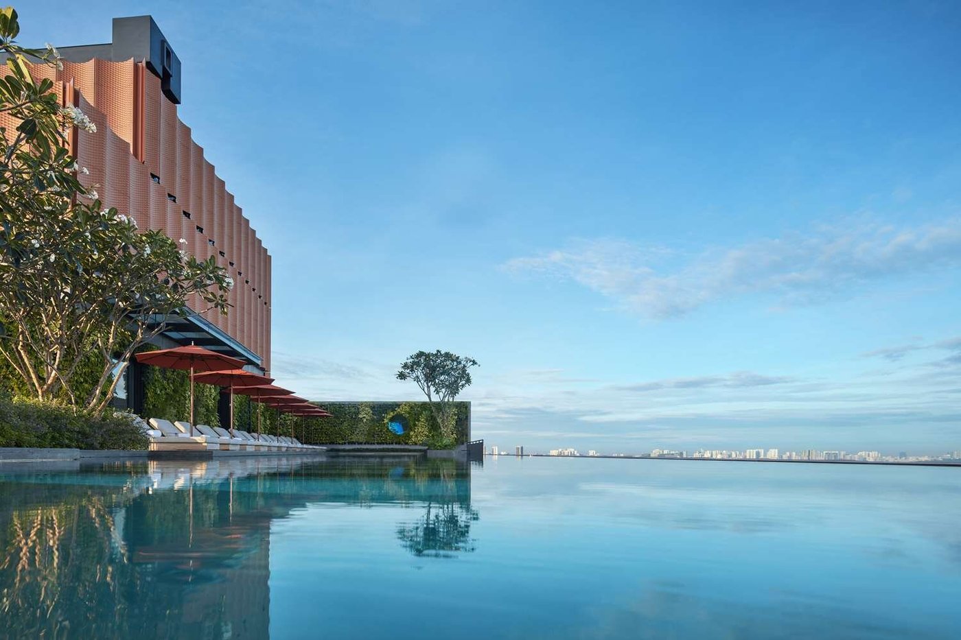 Artyzen Singapore Pool: Pictures & Reviews - Tripadvisor
