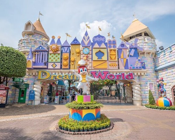 2025 Experiences with Dream World (buffet lunch+snow town) Thailand (Thanyaburi) - with Reviews
