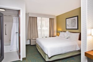 Room & Suite