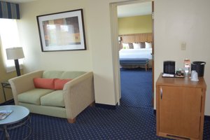 Room & Suite