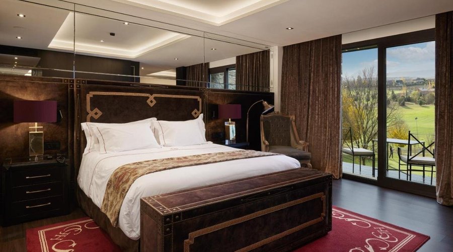 653815 Guest Room