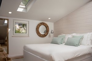Room & Suite