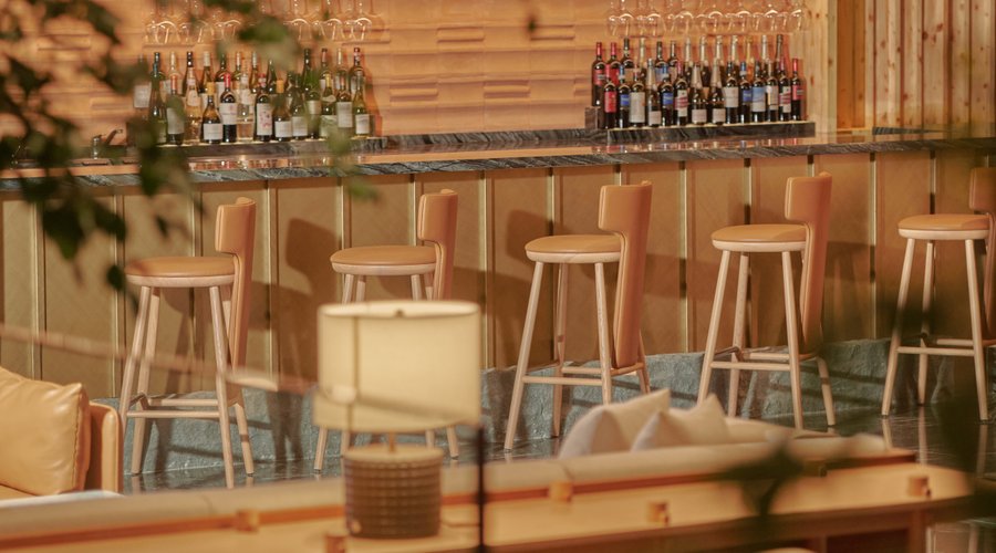 Lobby Bar Portrait