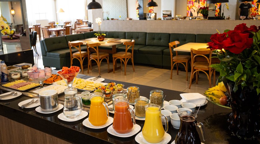 O café da manhã do Alfa Hotel é conhecido por ser o melhor de Viçosa e da região!