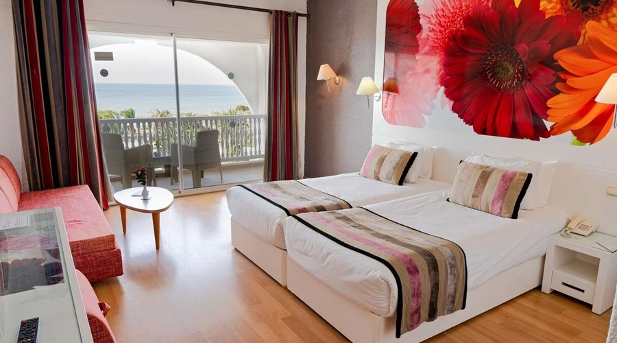 Guest room