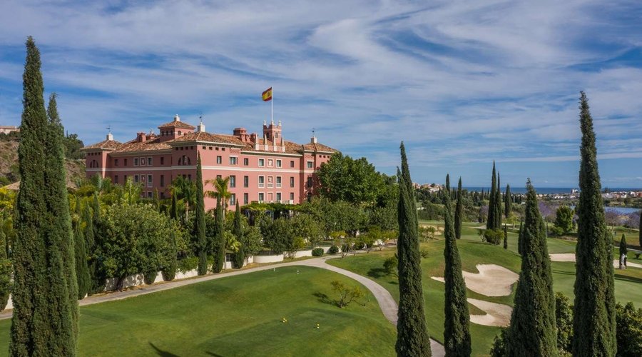 Anantara Villa Padierna Palace Exterior