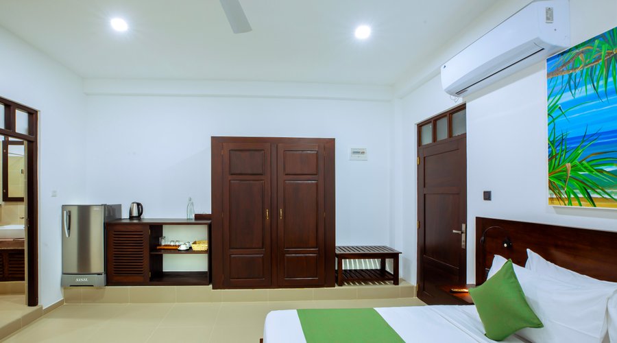 Deluxe Ocean Suite